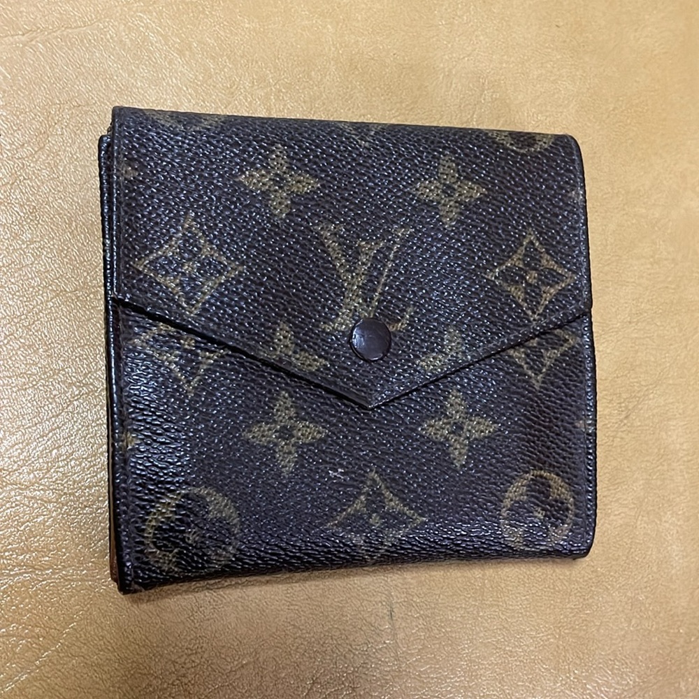 Louis Vuitton wallet - Picture 2 of 9